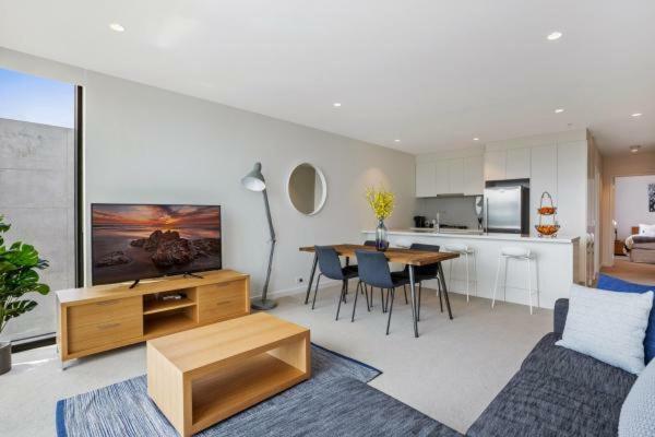 Experience Platinum Hotel Apartments Melbourne Exterior photo